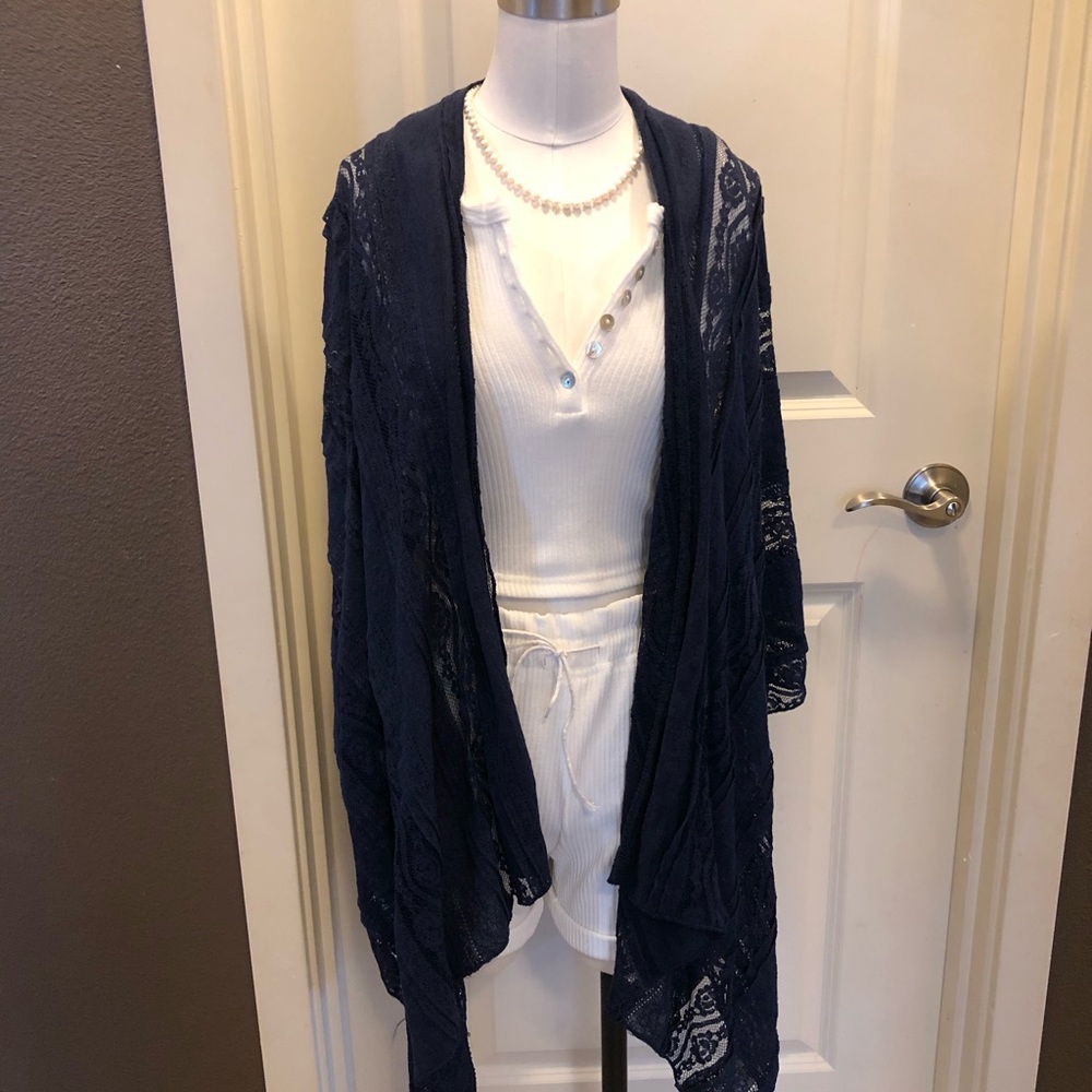 Shawl lace detail